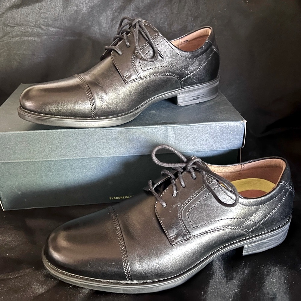 Florsheim Black Oxford Shoes Classic Lace-Up Design